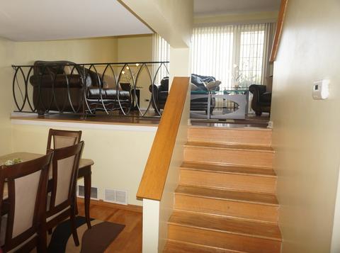 9302 Home Ct, Des Plaines, IL 60016 photo 8