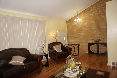 9302 Home Ct, Des Plaines, IL 60016 photo 5