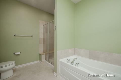 271 E Railroad Ave #104, Bartlett, IL 60103 photo 11