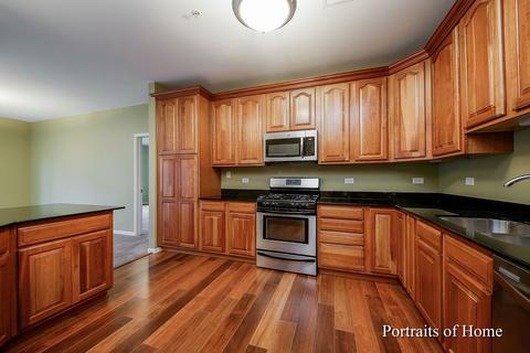 271 E Railroad Ave #104, Bartlett, IL 60103 photo 5