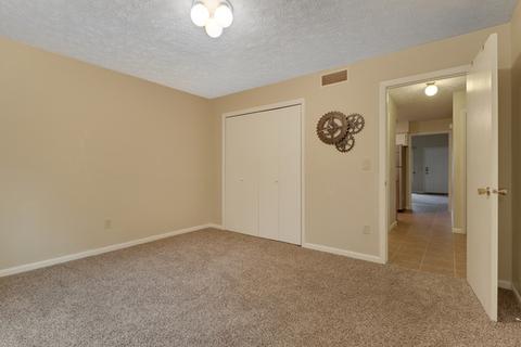1702 Rockingham Dr #6, Normal, IL 61761 photo 14