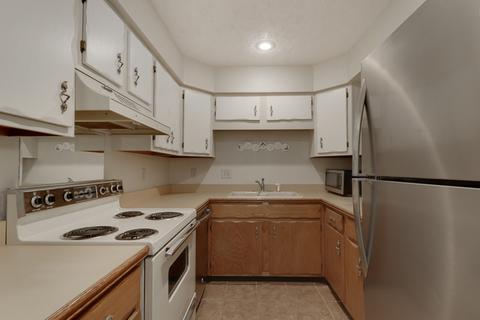 1702 Rockingham Dr #6, Normal, IL 61761 photo 10