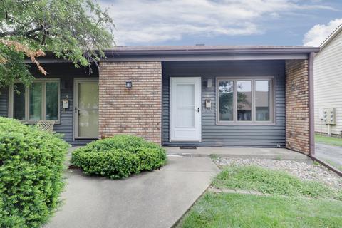 1702 Rockingham Dr #6, Normal, IL 61761 photo 1