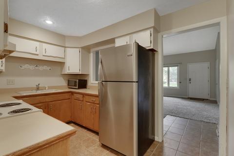 1702 Rockingham Dr #6, Normal, IL 61761 photo 9