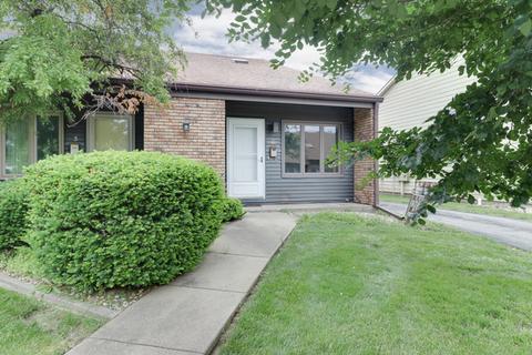 1702 Rockingham Dr #6, Normal, IL 61761 photo 3
