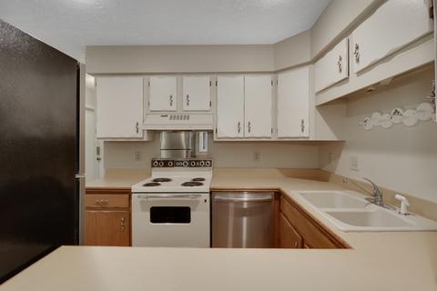 1702 Rockingham Dr #6, Normal, IL 61761 photo 12