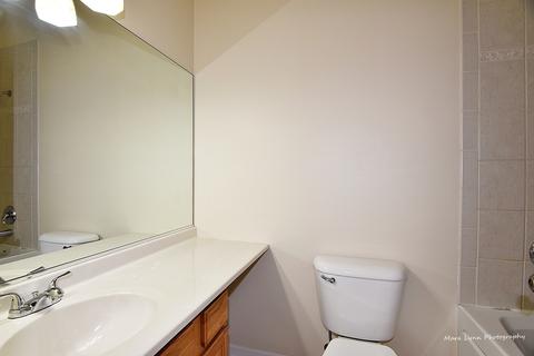 621 E Willow St, Elburn, IL 60119 photo 21