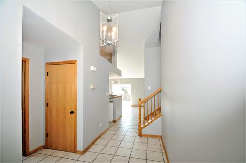 6712 Desert Dr, Plainfield, IL 60586 photo 3