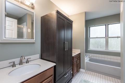 648 Hazel Nut Ct, Bartlett, IL 60103 photo 22