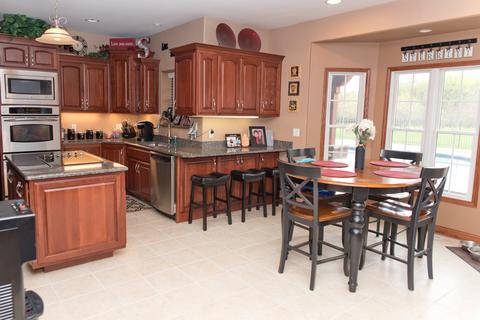 3773 Spring Run Ln, Morris, IL 60450 photo 16