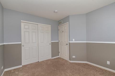 208 Comstock Dr, Elgin, IL 60124 photo 24