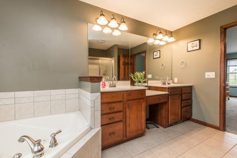 3021 Bear Claw St, Normal, IL 61761 photo 24