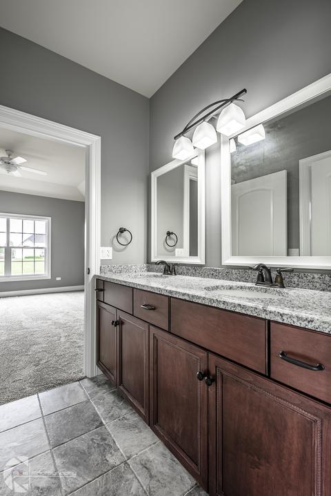 16534 S Mueller Cir, Plainfield, IL 60586 photo 7