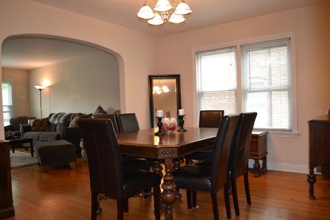 10534 S Artesian Ave, Chicago, IL 60655 photo 6