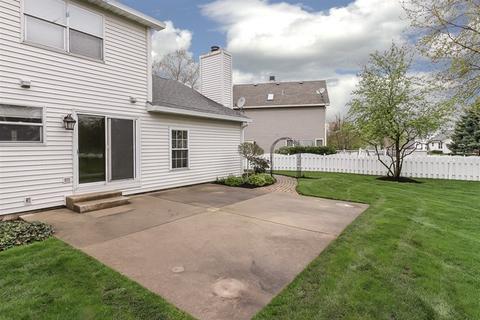1345 Paddock Pl, Bartlett, IL 60103 photo 2