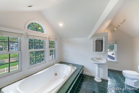 239 S Maple St, Itasca, IL 60143 photo 25