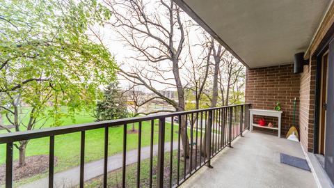 1591 E Thacker St #302, Des Plaines, IL 60016 photo 4