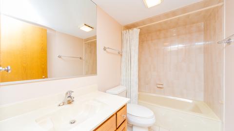 1591 E Thacker St #302, Des Plaines, IL 60016 photo 5