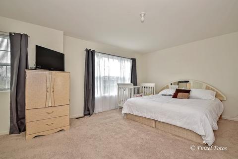 1809 Ruby Dr, Pingree Grove, IL 60140 photo 9