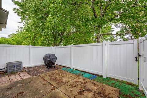 1009 Cascade Dr, Aurora, IL 60506 photo 22