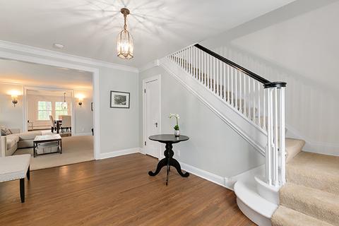 1031 E Bauer Rd, Naperville, IL 60563 photo 2