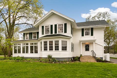 1031 E Bauer Rd, Naperville, IL 60563 photo 1