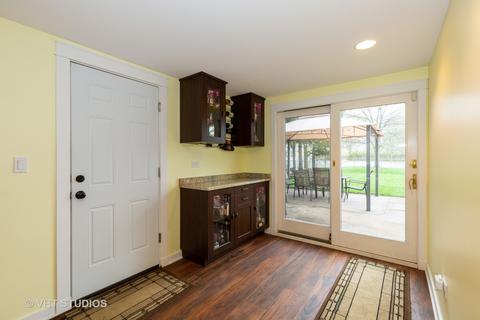 1391 Anthony Rd, Wheeling, IL 60090 photo 8