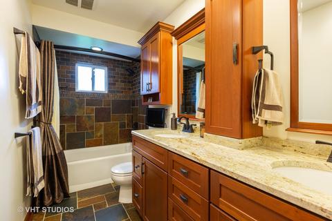 1391 Anthony Rd, Wheeling, IL 60090 photo 9