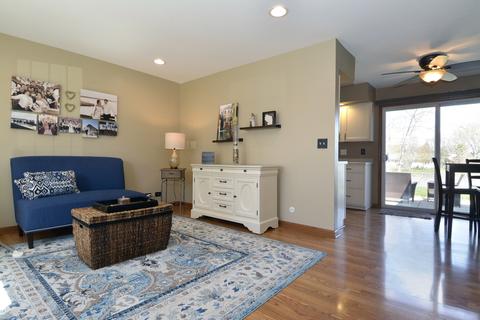 826 Bay Ct, Bartlett, IL 60103 photo 5