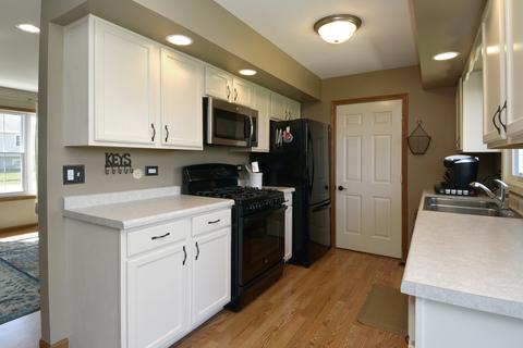 826 Bay Ct, Bartlett, IL 60103 photo 11