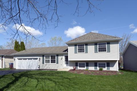 826 Bay Ct, Bartlett, IL 60103 photo 2