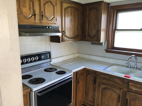 9105 Bartlett Ave, Brookfield, IL 60513 photo 6