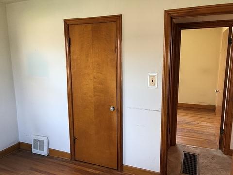 9105 Bartlett Ave, Brookfield, IL 60513 photo 9