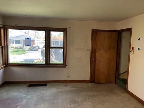 9105 Bartlett Ave, Brookfield, IL 60513 photo 3