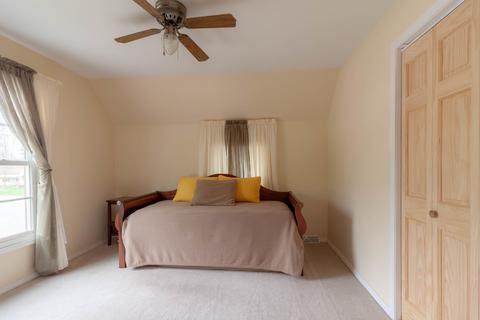 671 Bluff City Blvd, Elgin, IL 60120 photo 12