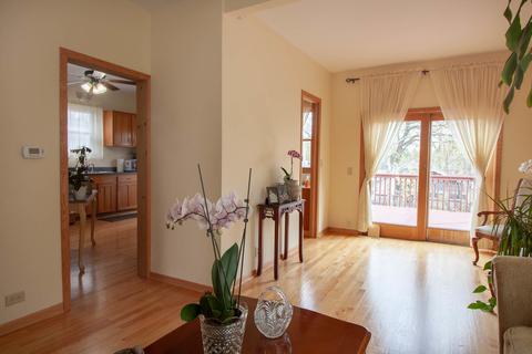 671 Bluff City Blvd, Elgin, IL 60120 photo 3
