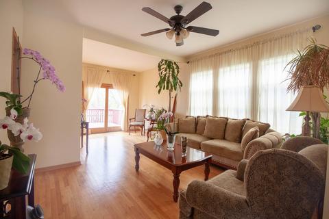 671 Bluff City Blvd, Elgin, IL 60120 photo 2