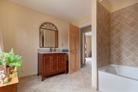 671 Bluff City Blvd, Elgin, IL 60120 photo 15