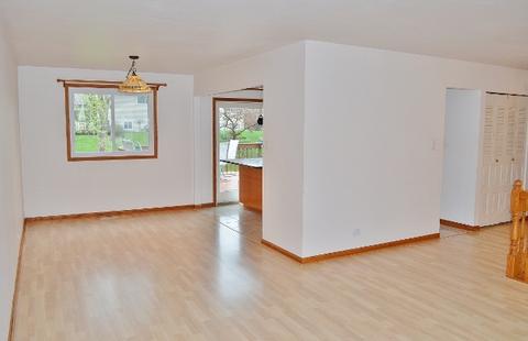1077 Windsor Dr, Wheaton, IL 60189 photo 9
