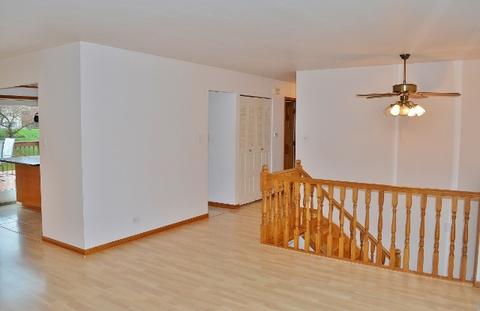 1077 Windsor Dr, Wheaton, IL 60189 photo 8