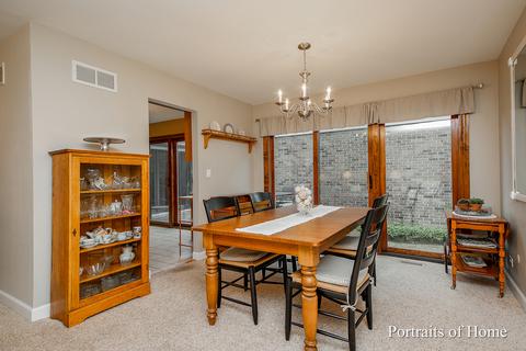 2114 Timber Ln, Wheaton, IL 60189 photo 7