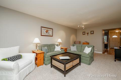 2114 Timber Ln, Wheaton, IL 60189 photo 9