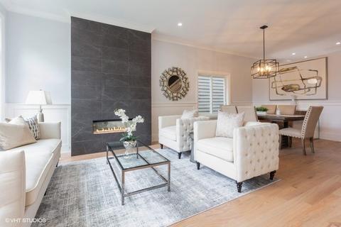 4619 S Champlain Ave, Chicago, IL 60653 photo 4