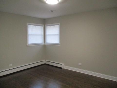 17 W 31st St, Steger, IL 60475 photo 8