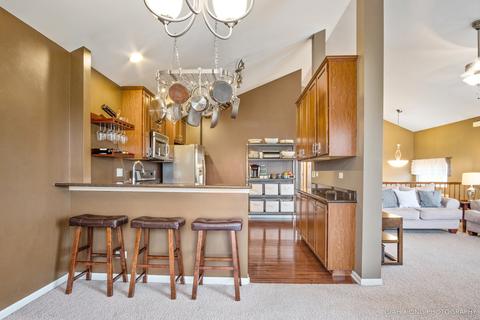3404 Cameron Dr, Elgin, IL 60124 photo 5
