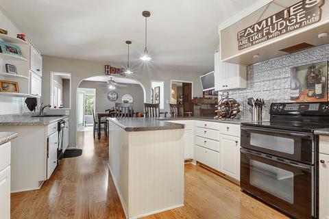 2647 E Old Post Rd, Crete, IL 60417 photo 7
