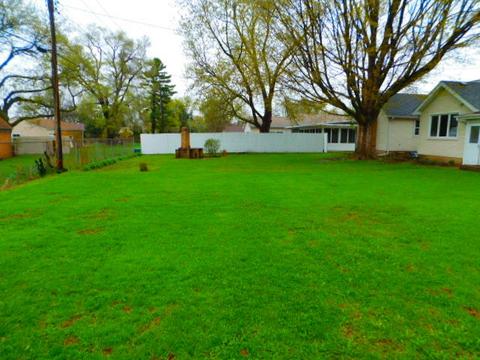 112 S Weston Ave, Elgin, IL 60123 photo 4