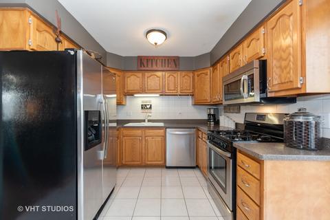 3679 Whispering Trails Dr, Hoffman Estates, IL 60192 photo 4