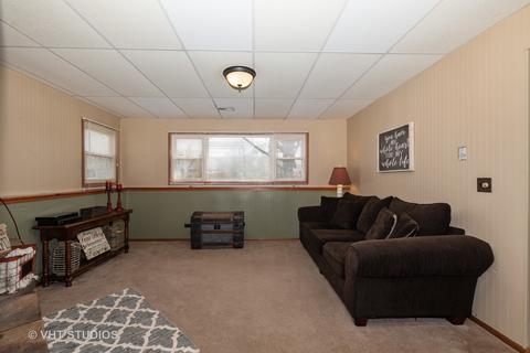 3679 Whispering Trails Dr, Hoffman Estates, IL 60192 photo 8