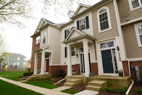 3102 Valley Falls St, Elgin, IL 60124 photo 1